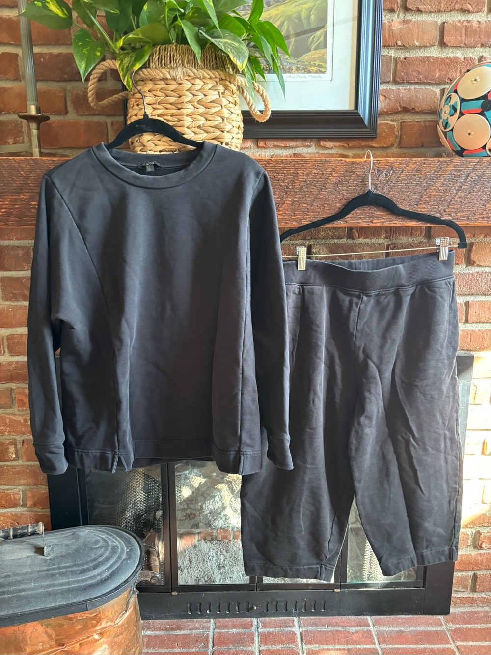 COS Black 2 Piece Matching Sweatshirt Crop Sweatpants Loungewear Set Size Medium